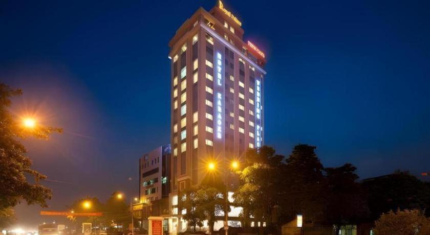 Royal Palace Hotel Tuyen Quang Exterior foto