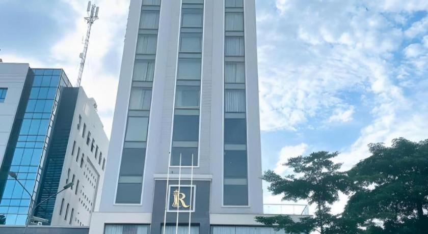 Royal Palace Hotel Tuyen Quang Exterior foto